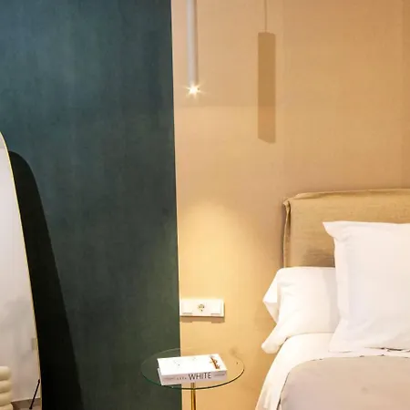 Apartment Pink Essence