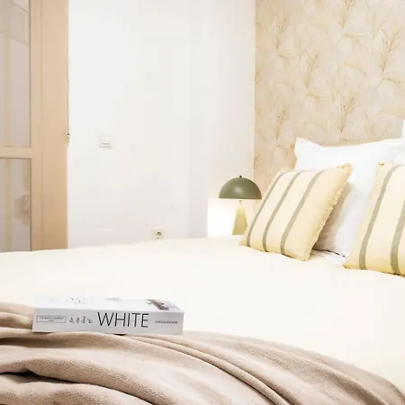 Pink Essence Apartment *