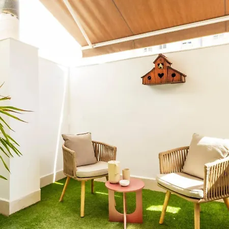 Apartment Pink Essence *