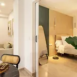 Pink Essence Apartman Torrevieja